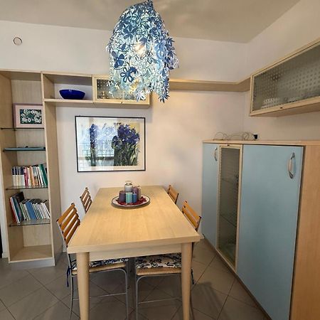 Gracious Apartment Located In The Heart Of Lignano Lignano Sabbiadoro Eksteriør bilde
